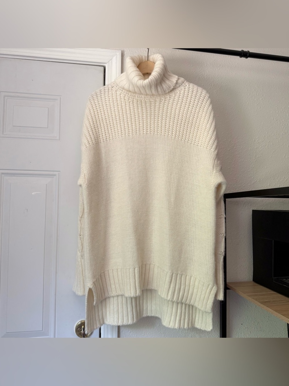 PIETRO BRUNELLI‎ Cream ivory wool soft cable knit turtleneck pullover sweater